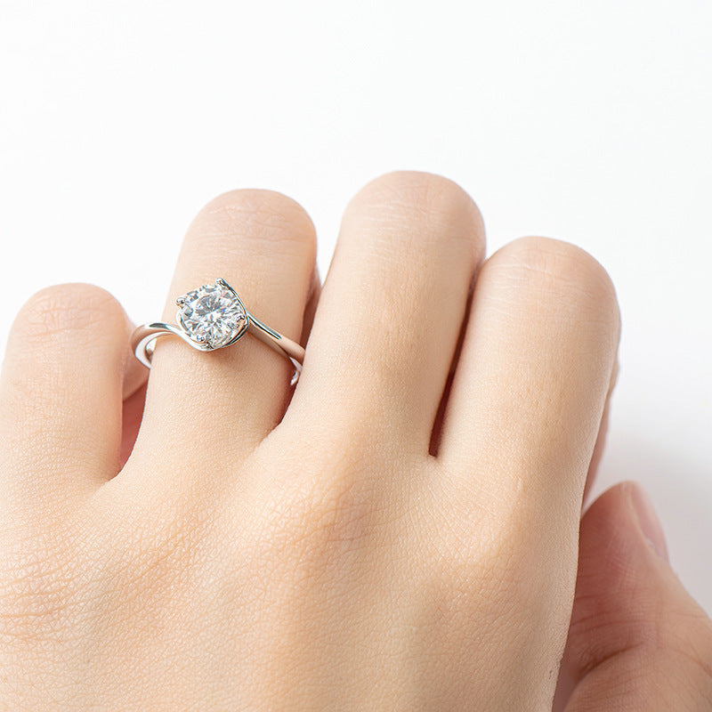 „Véroux“ 1 Carat Moissanite white gold Ring