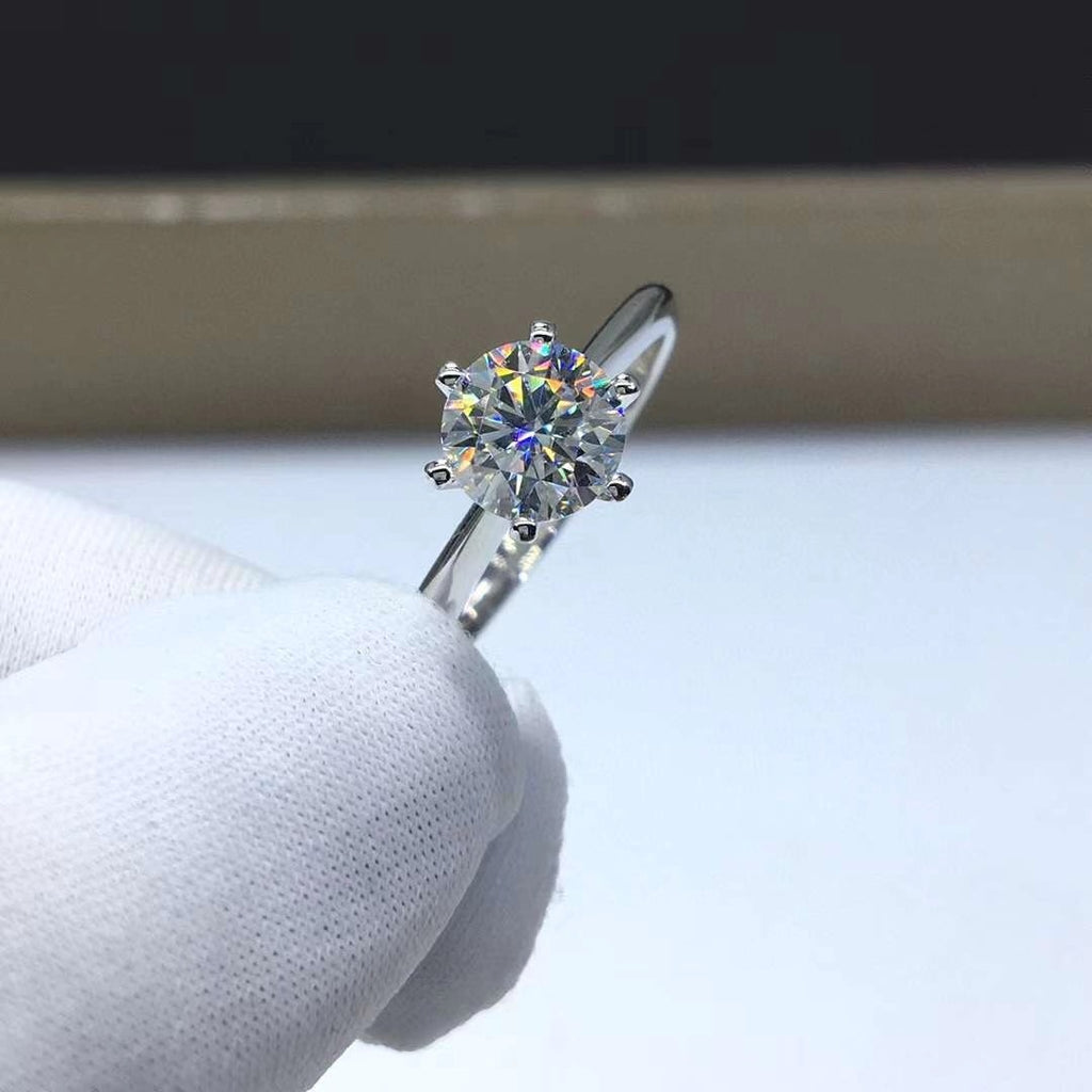 "Nayla" Moissanite Diamond Ring  925 Silver