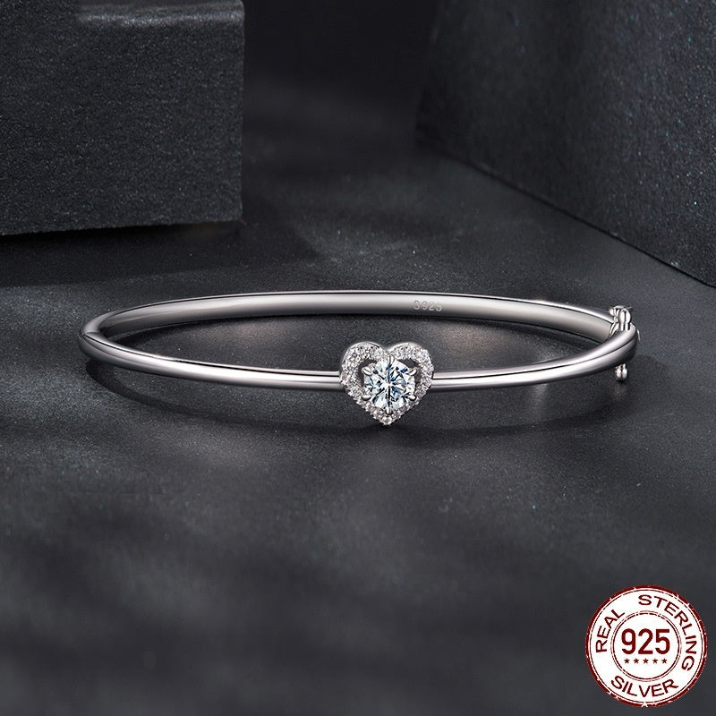 Sterling Silver Moissanite Hearth bracelet