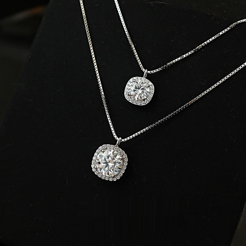 Silver Round Necklace Moissanit Diamond