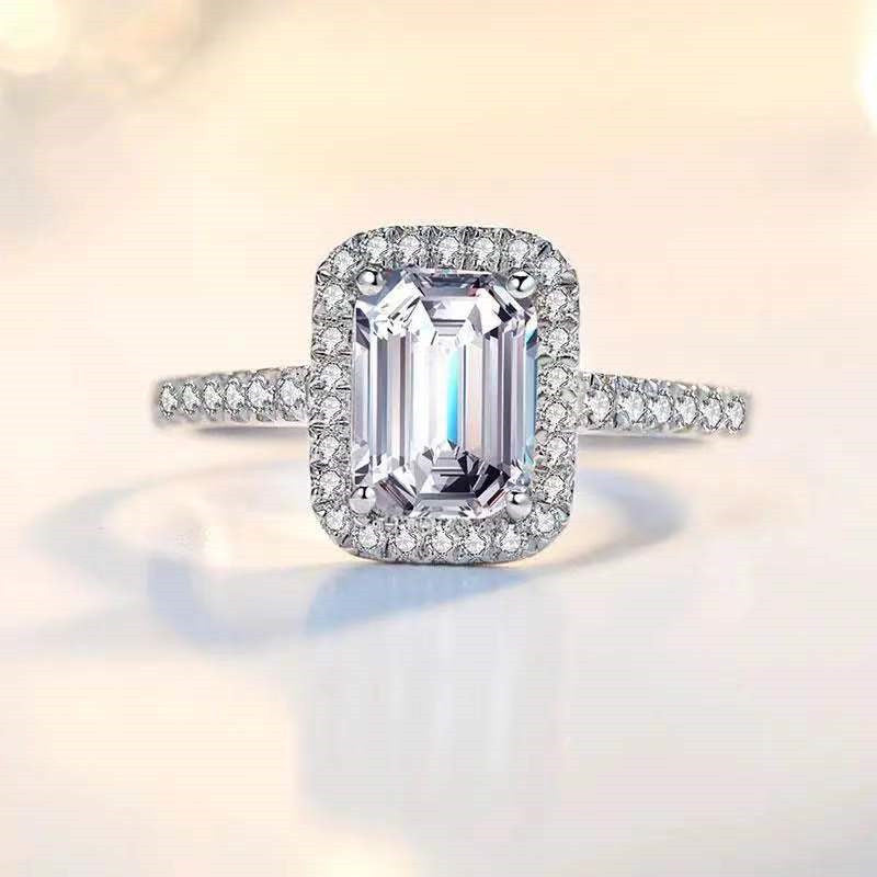 "Saria" Emerald Cutter Proposes And Engages Moissanite Diamond Ring