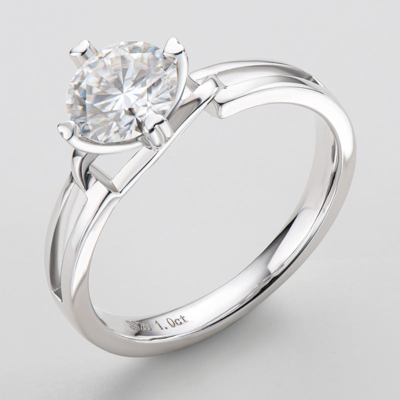 „Corvielle“ 1 Carat Moissanite white gold Ring