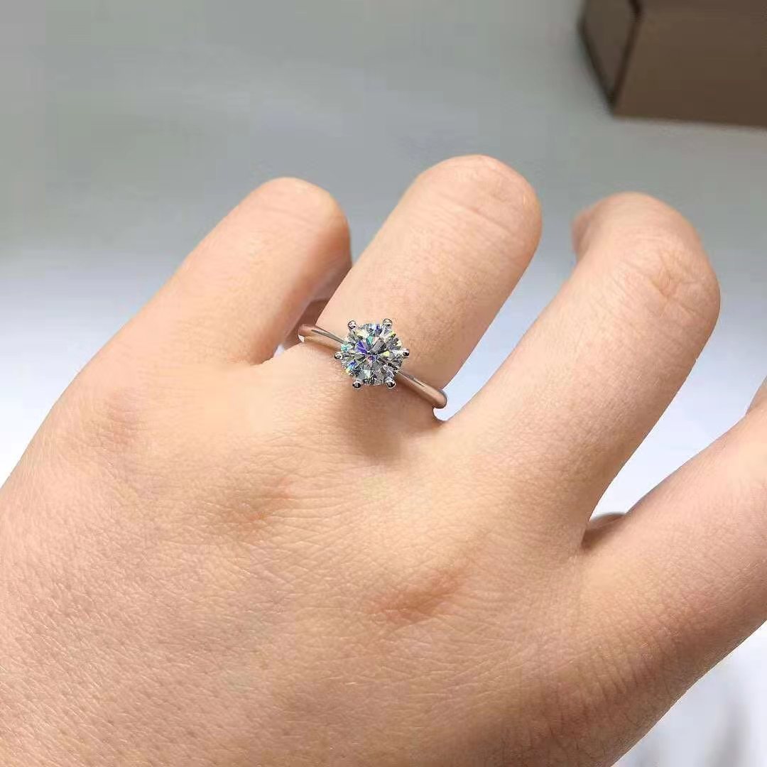"Nayla" Moissanite Diamond Ring  925 Silver