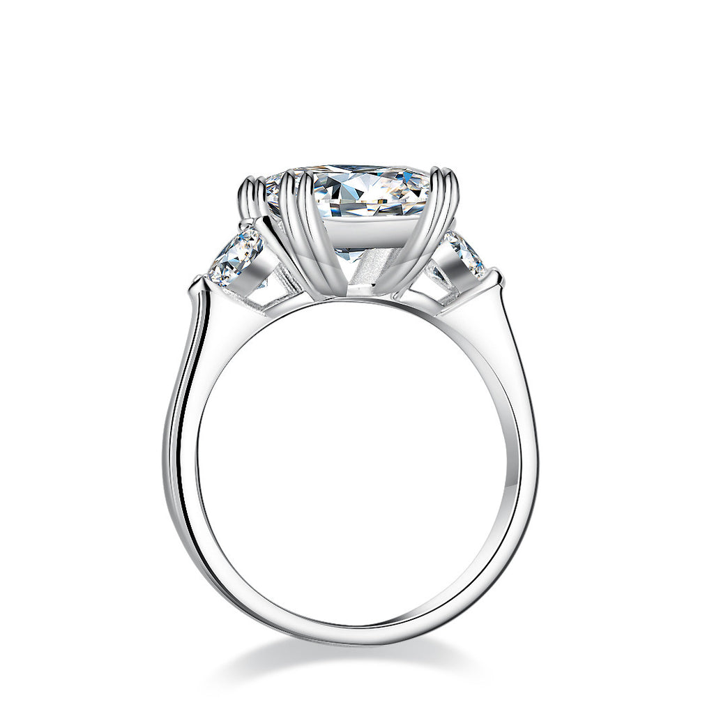 „Virella“ Moissanite Silver Ring