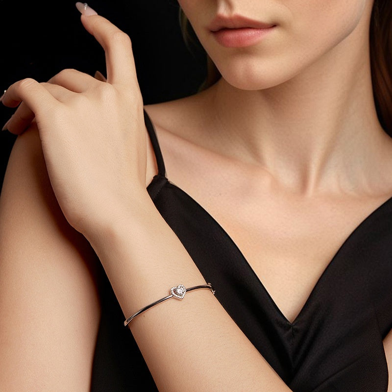 Sterling Silver Moissanite Hearth bracelet