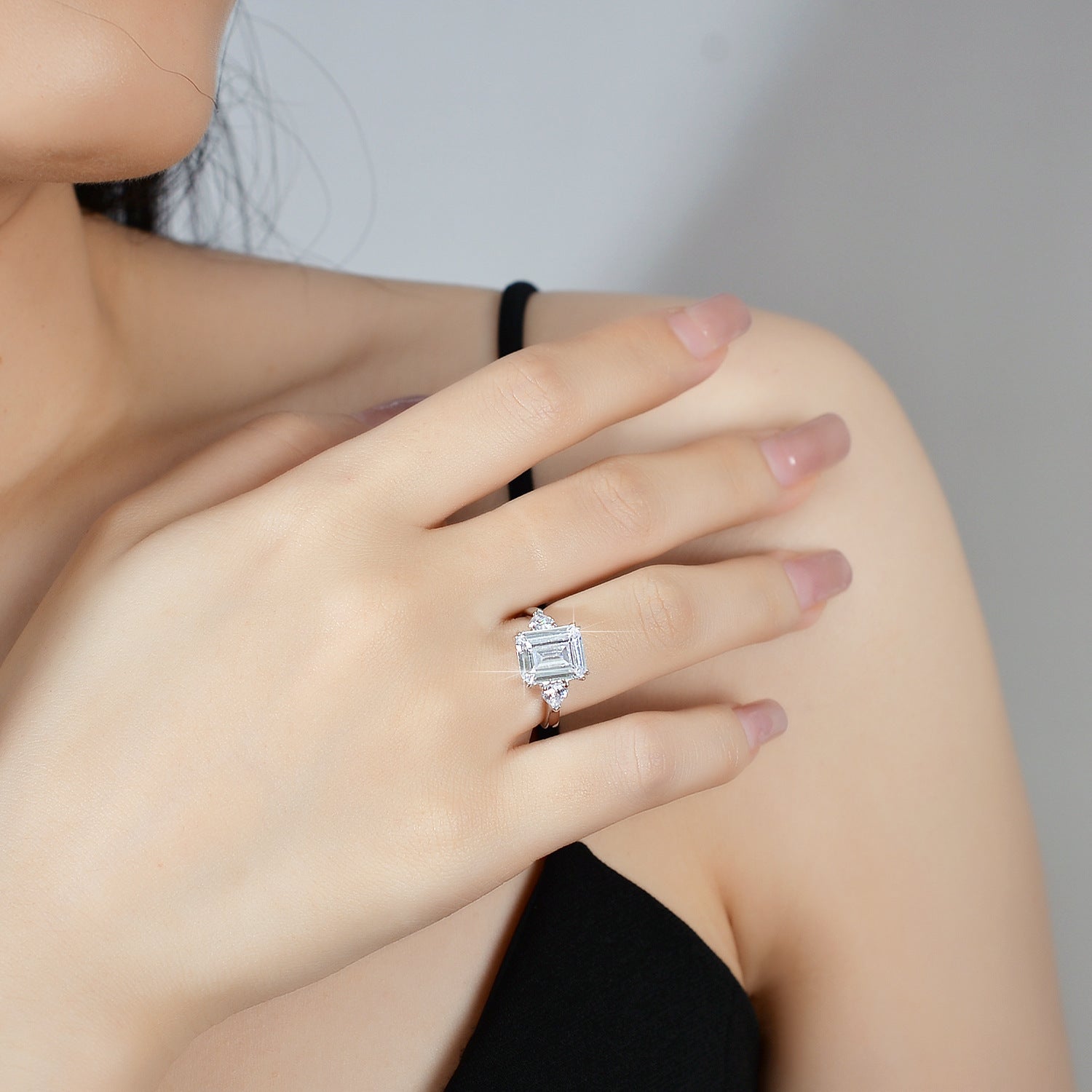 „Virella“ Moissanite Silver Ring